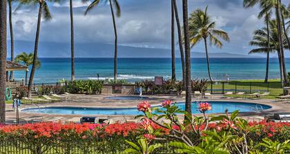 Lahaina Resort Retreat w/ Pool & Ocean Views!