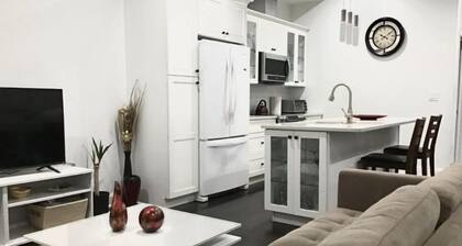 Stylish 3BD apartment with Jacuzzi