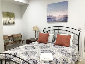 3 bedrooms, desk, iron/ironing board, travel crib