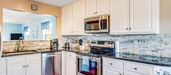 Bethany Bay Third-Floor Dog-Friendly Condo w/Free WiFi, Balcony, & Shared Pool