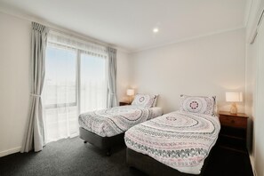 3 bedrooms, free WiFi, bed sheets - Star River - 3 Bedrooms B (Lake Tekapo)