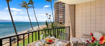 Remodeled Maui OceanFront 2BD w Ocean Views Valley Isle 208