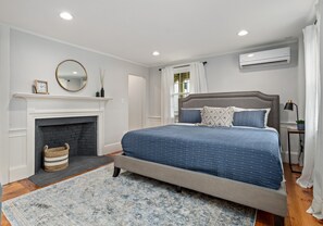 3 camere, una scrivania, ferro/asse da stiro, culla da viaggio