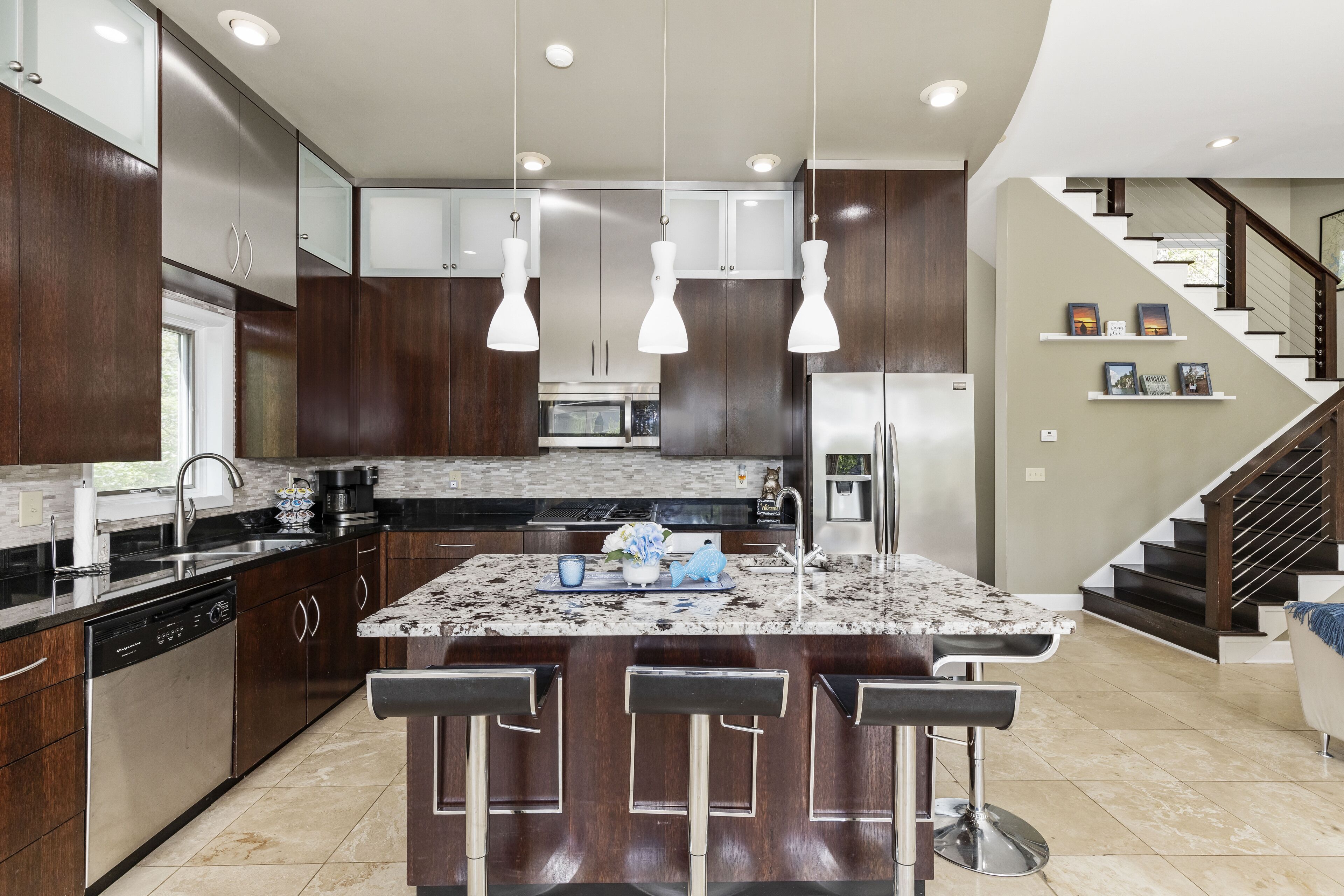 Spacious Lake Martin Luxury Retreat Close to Auburn