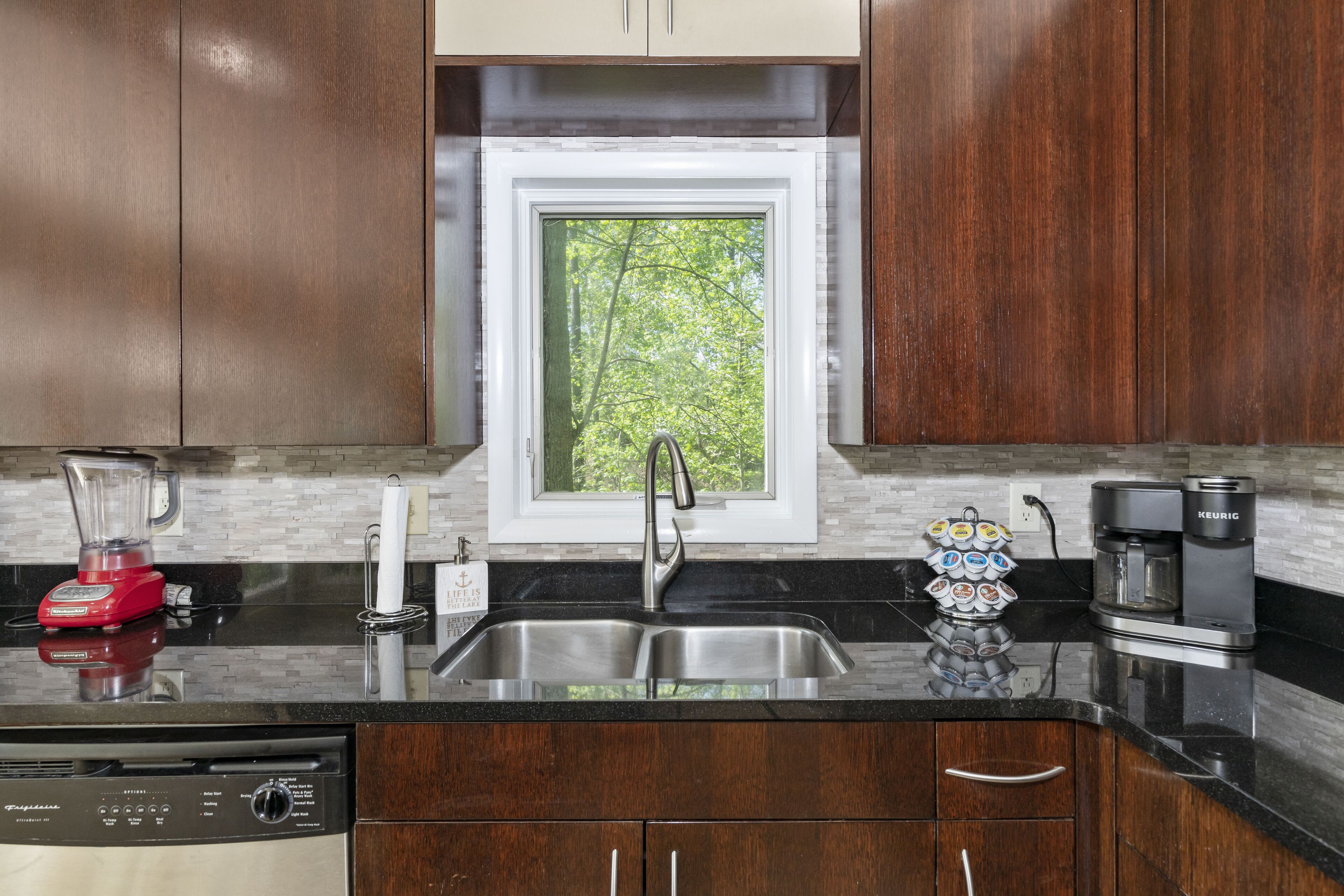 Spacious Lake Martin Luxury Retreat Close to Auburn