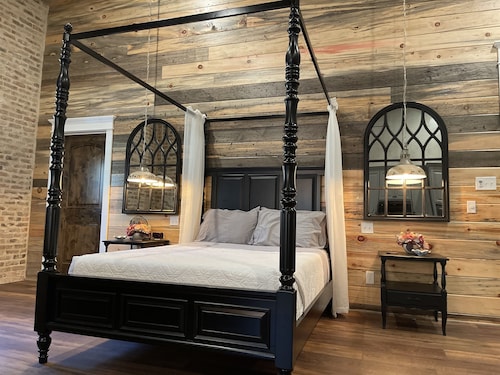 Elegant Country Cottage