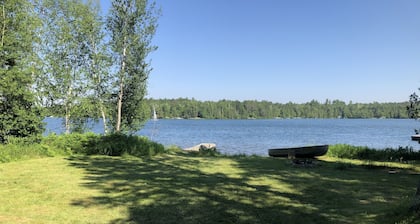Lake Cabin 25 miles from Duluth. high speed internet. new 50" Android TV