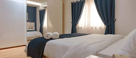 1 chambre, fer et planche à repasser, Wi-Fi, literie fournie