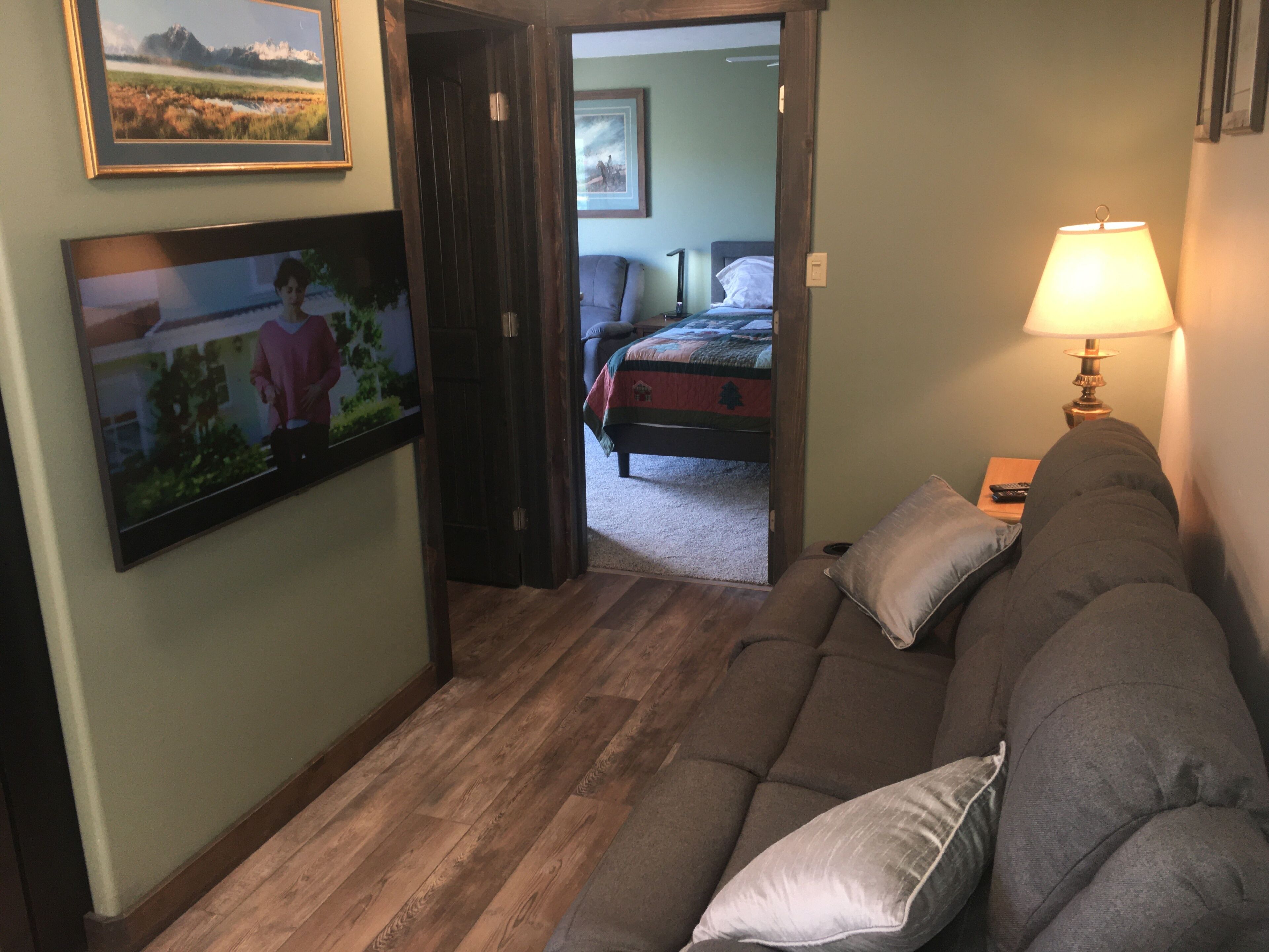 BEST VALUE-JUST LISTED-ON THE RIVER-NEW-VERY QUIET-PRIVATE