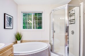 Hair dryer, towels - Dreamy Retreat in the Woods W/ Firepit, Fireplace, Free WiFi, Large Deck & More (Eastsound)