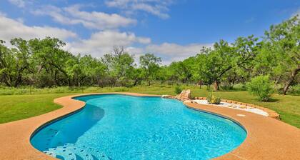 Country Cottage By the Pool