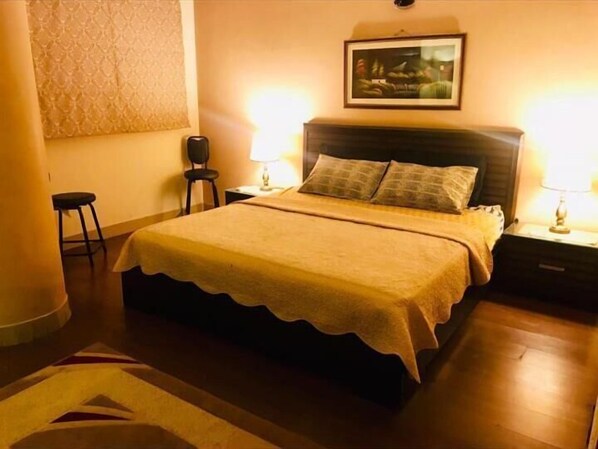 2 bedrooms, WiFi, bed sheets