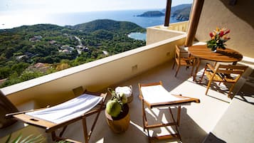 Villa, 1 slaapkamer, uitzicht op oceaan | Een kluis op de kamer, individueel gedecoreerd, individueel gemeubileerd