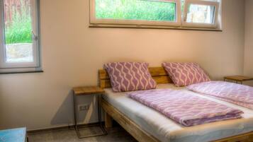 2 bedrooms, free WiFi, bed sheets