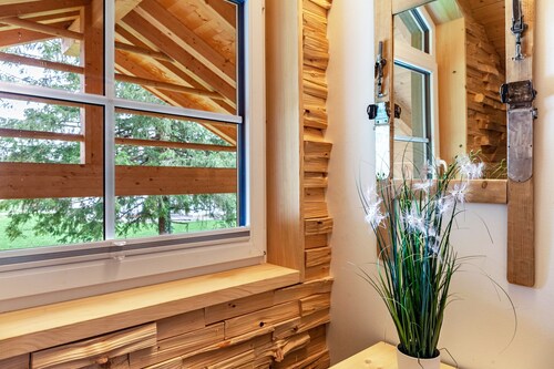 Chalet Rauschn mit Bergblick mit Whirlpool, Gemeinschaftssauna, Terrasse, Balkon.
