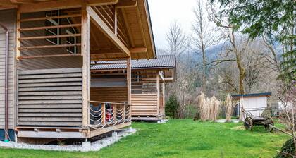 Chalet Rauschn with mountain view with shared sauna, terrace, balcony; pet friendly
