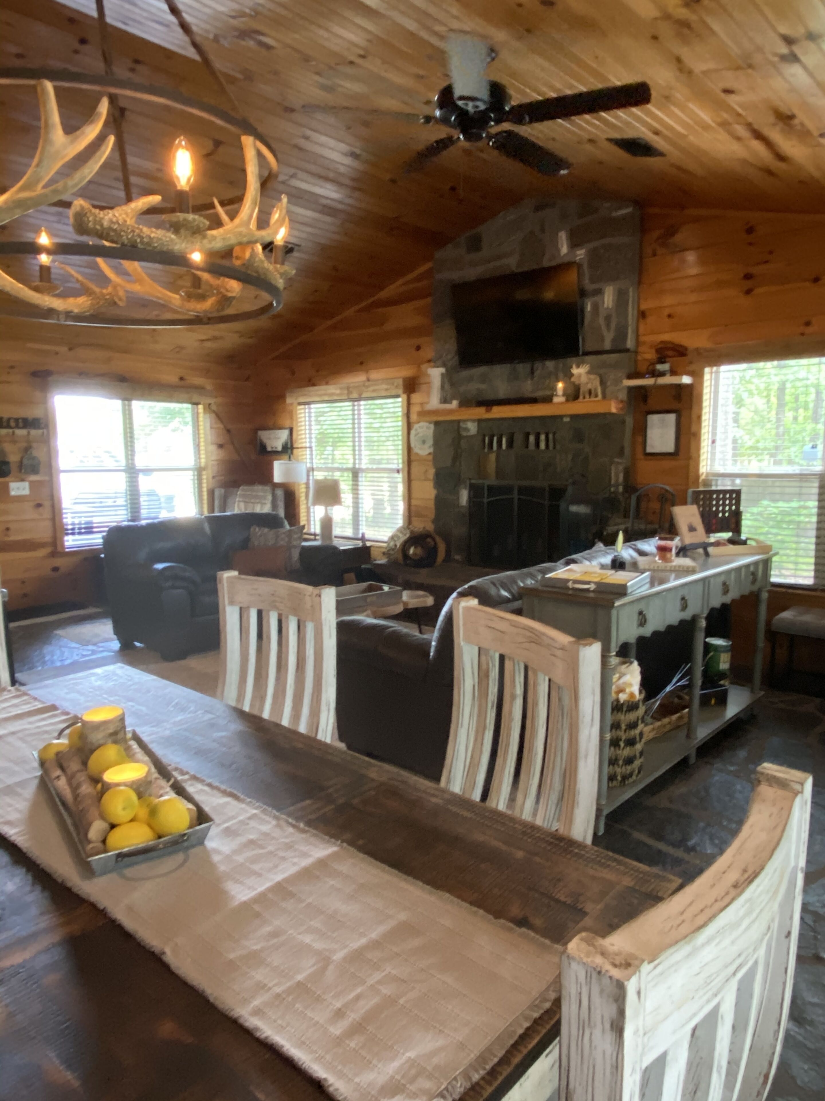 Lemons Lodge in Beautiful Hochatown Oklahoma 