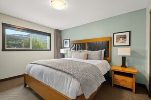 2 Schlafzimmer, Schreibtisch, Bügeleisen/Bügelbrett, kostenloses WLAN