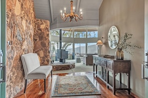 Interior - Escape to “Casa Paradiso” in the Napa Valley! (Calistoga)