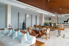 Smart TV, Netflix, reproductor de DVD, servicios de streaming