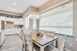 Dining - Backyard Oasis w/ Private Heated Pool & TV, Pool Table, Arcade Game, Near Golf, Dining & Mayo Clinic (Scottsdale)