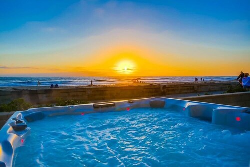 ~40' Ocean Front - 3 Levels - Hot Tub - Exclusive Patio