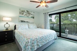2 bedrooms, WiFi - Park Shore Resort-newly renovated 2nd flr-master suite w/direct lanai access-incredible water views (Naples)
