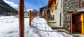 Holiday Home 'Arpy An' with Mountain View, Balcony and Wi-Fi