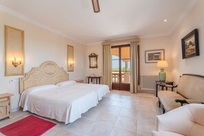 9 dormitorios, tabla de planchar con plancha, wifi gratis y ropa de cama