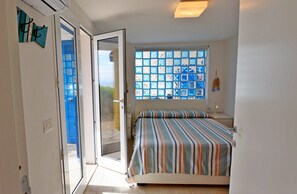 1 bedroom, free WiFi, bed sheets - Apartment "La Perla del Golfo" with Sea View & Terrace (Capoliveri)
