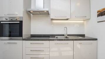 Kühlschrank, Ofen, Geschirrspüler