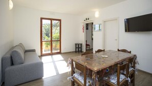 Unclassified image, 2 of 24, button - VILLA DEL COLLE - CASA BOUGAINVILLE (Marciana)