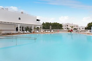 Pool - Vacation Apartment "Lovely Penthouse" with Pool, Wi-Fi & Terrace (Costa Teguise)