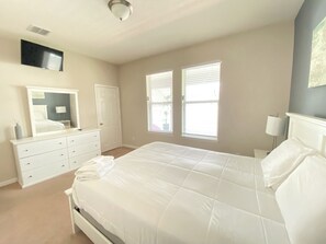6 bedrooms, iron/ironing board, free WiFi, bed sheets