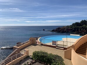 A heated pool - A little corner of paradise on the Esterel, waterfront, sea view, heated pool (Le trayas)
