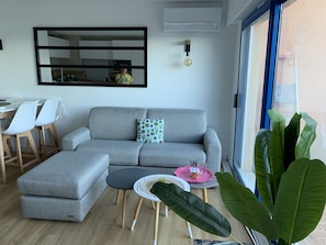 TV - A little corner of paradise on the Esterel, waterfront, sea view, heated pool (Le trayas)