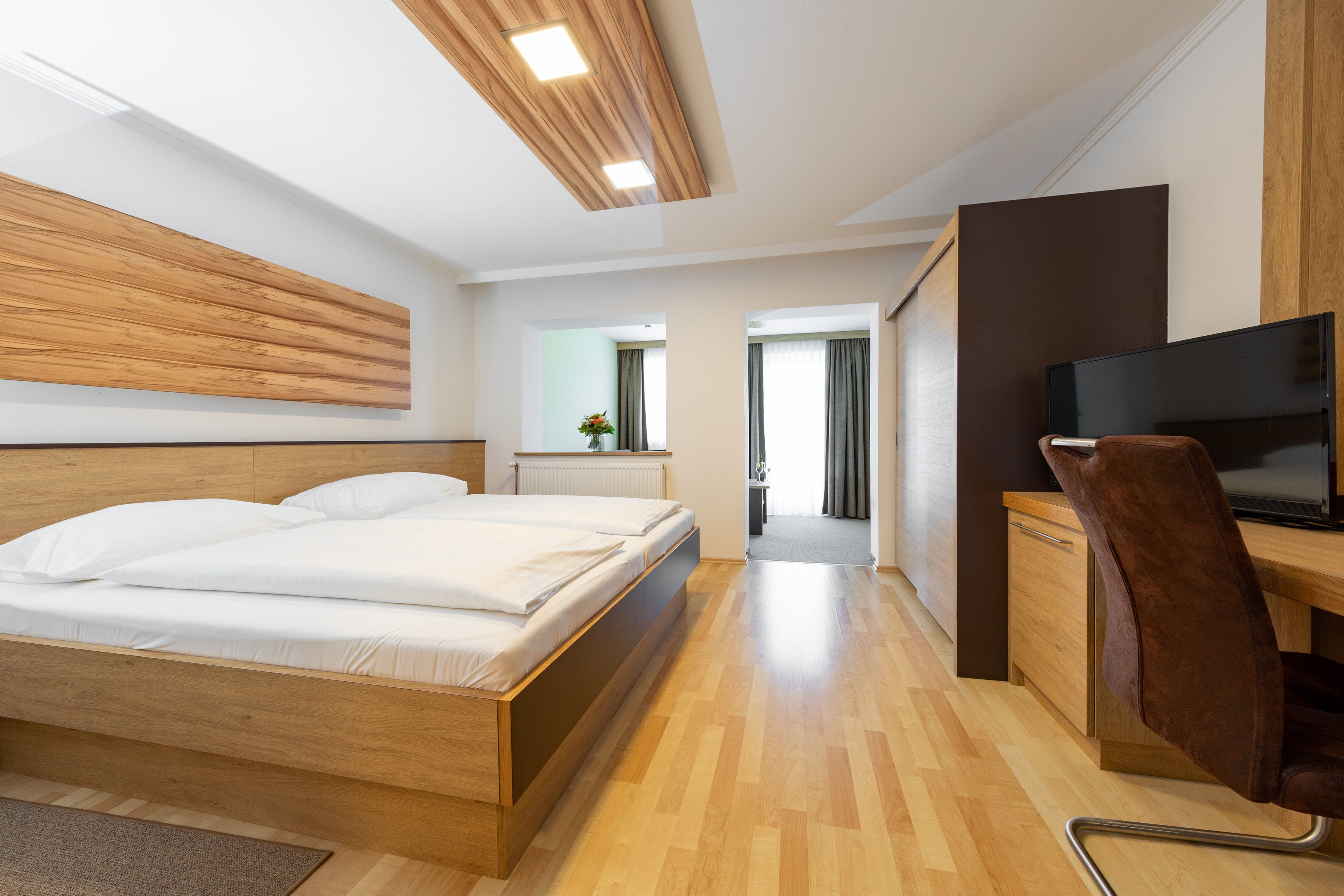 Een kluis op de kamer, babybedden, gratis wifi, beddengoed
