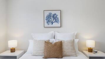 2 makuuhuonetta, silitysrauta/-lauta, ilmainen Wi-Fi, vuodevaatteet