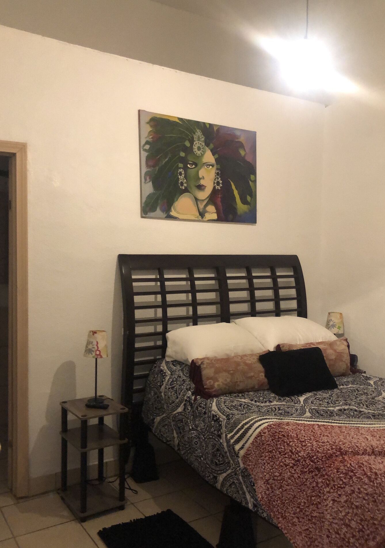 Bright, 2 bedroom, fully equipped kitchen close to Papas & Beer & great service