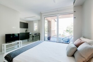 Fer et planche à repasser, Wi-Fi, draps fournis