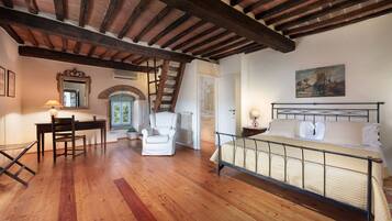 5 Schlafzimmer, Bügeleisen/Bügelbrett, kostenloses WLAN, Bettwäsche