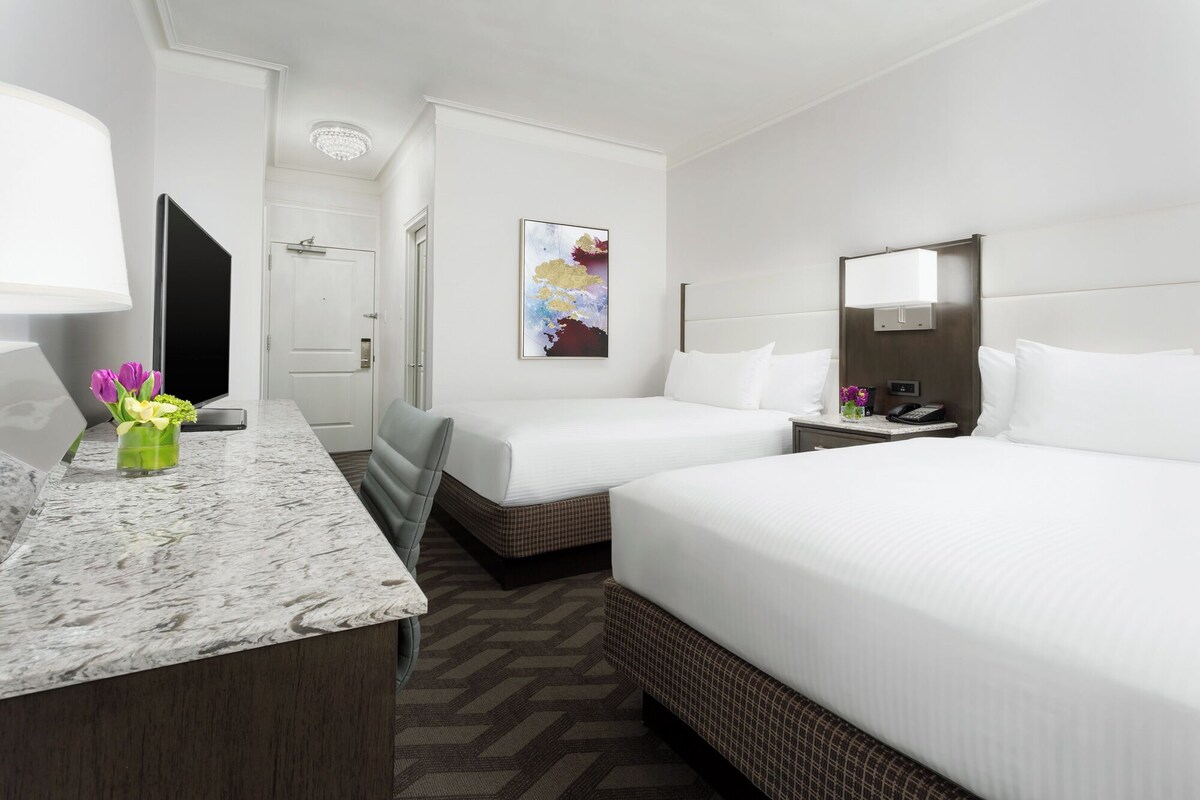 Downtown Boston Stay: Hotel with Comfort-Focused Room | Near Public Garden