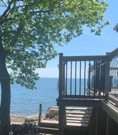 ON POINT: Pelee Beach House