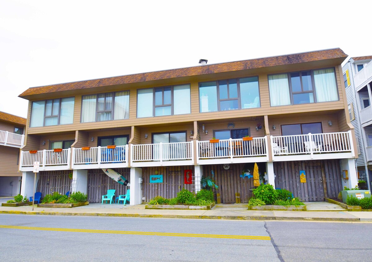 Seal Beach 13N-Oceanside 51th St, W/D, AC, Free WIFI