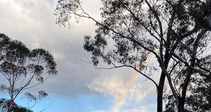 Govetts Leap lookout cottage