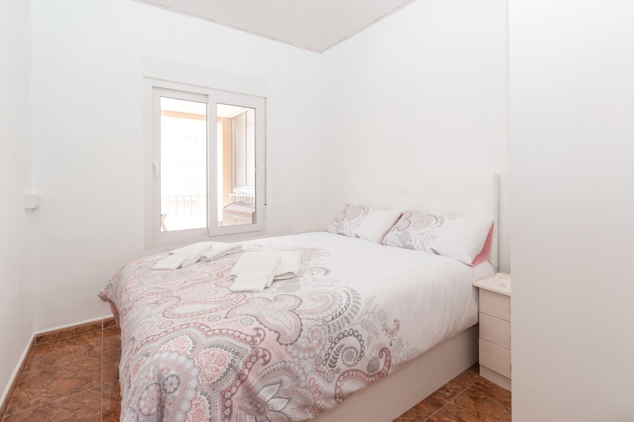 3 dormitoris, planxa i posts de planxar, wifi gratuïta i roba de llit 