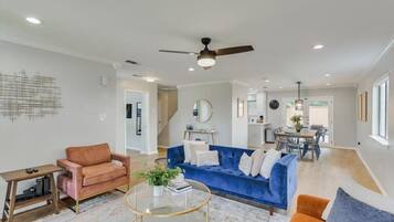 TV, fireplace, stereo, offices