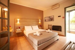 1 chambre, lit parapluie, Wi-Fi, draps fournis