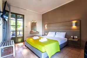 1 chambre, lit parapluie, Wi-Fi, draps fournis