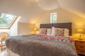 3 chambres, fer et planche à repasser, accès Internet, draps fournis